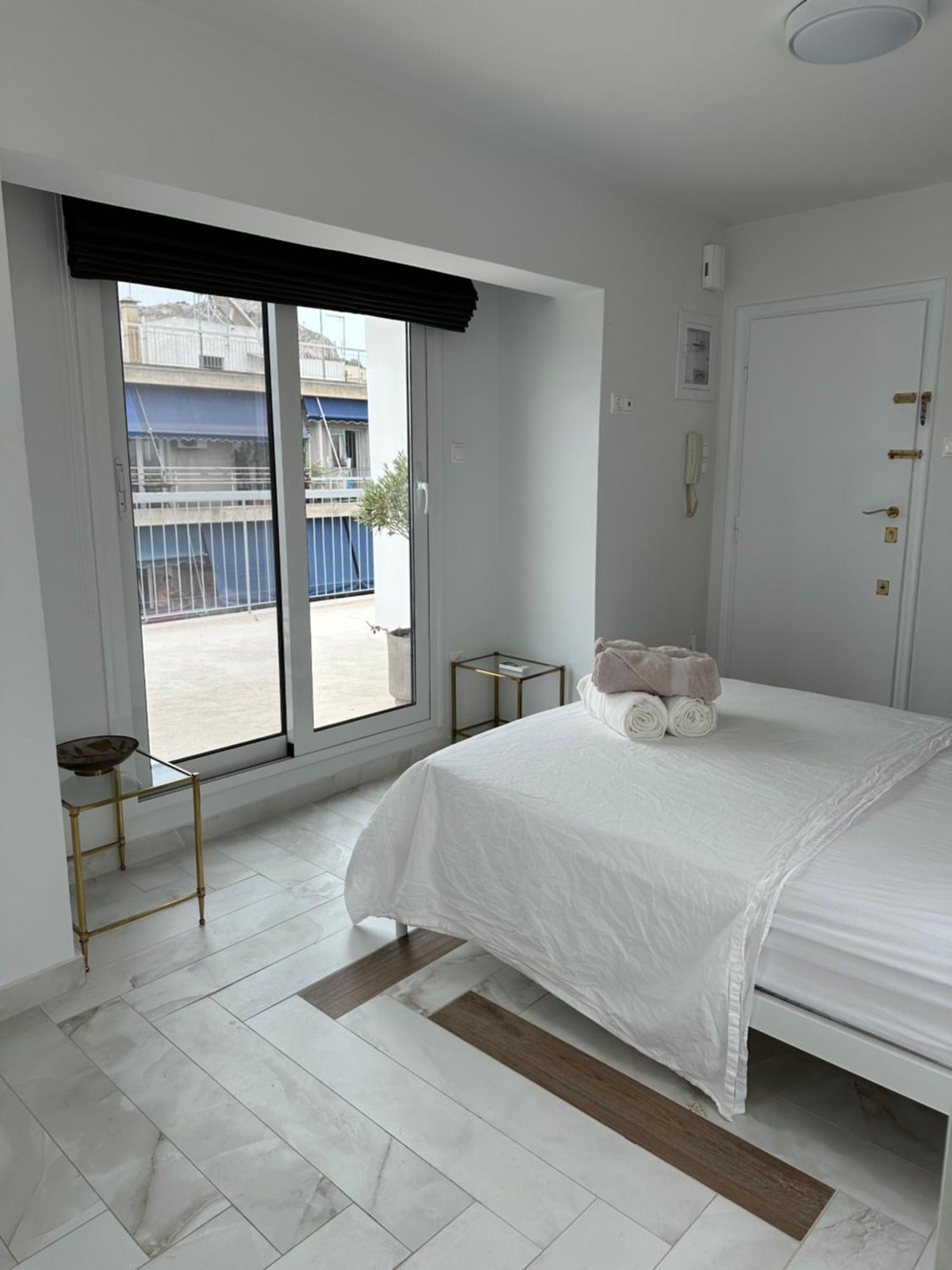Graffiti Roof Apartment Атина Екстериор снимка